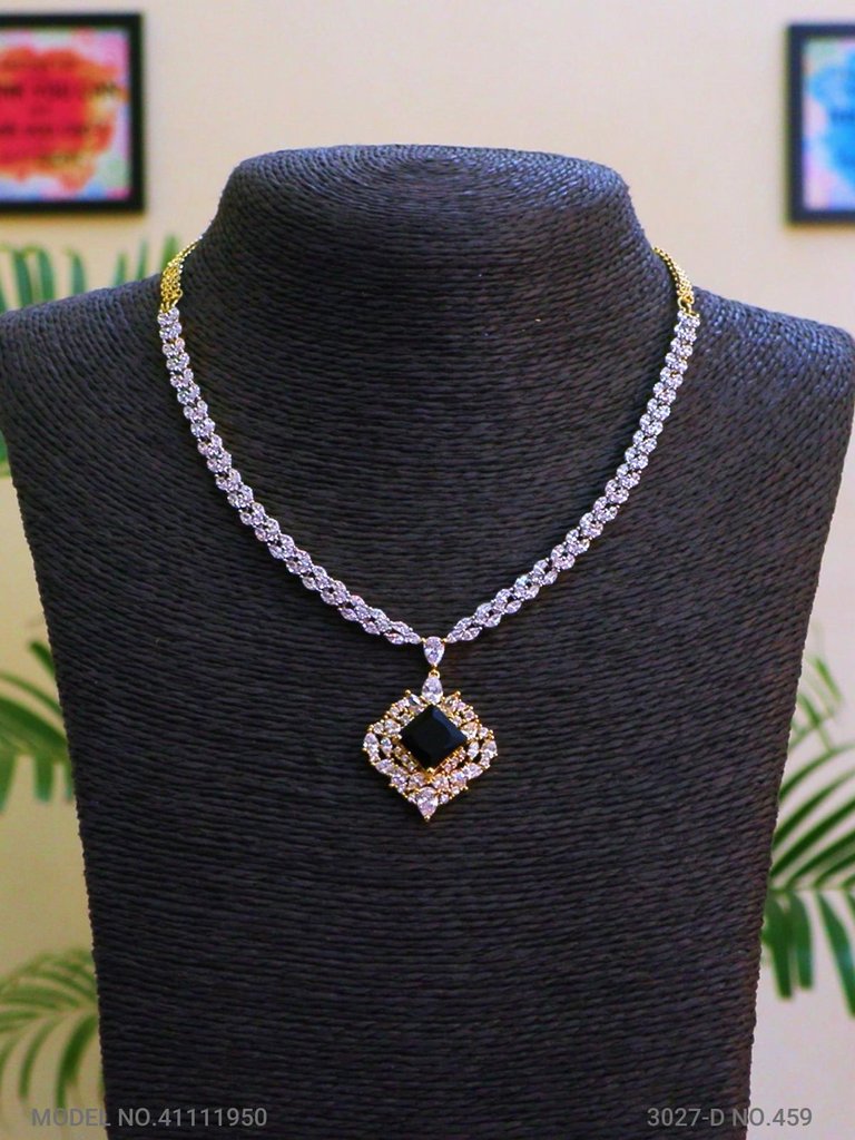 A necklace Set for all Occasions ! - View A