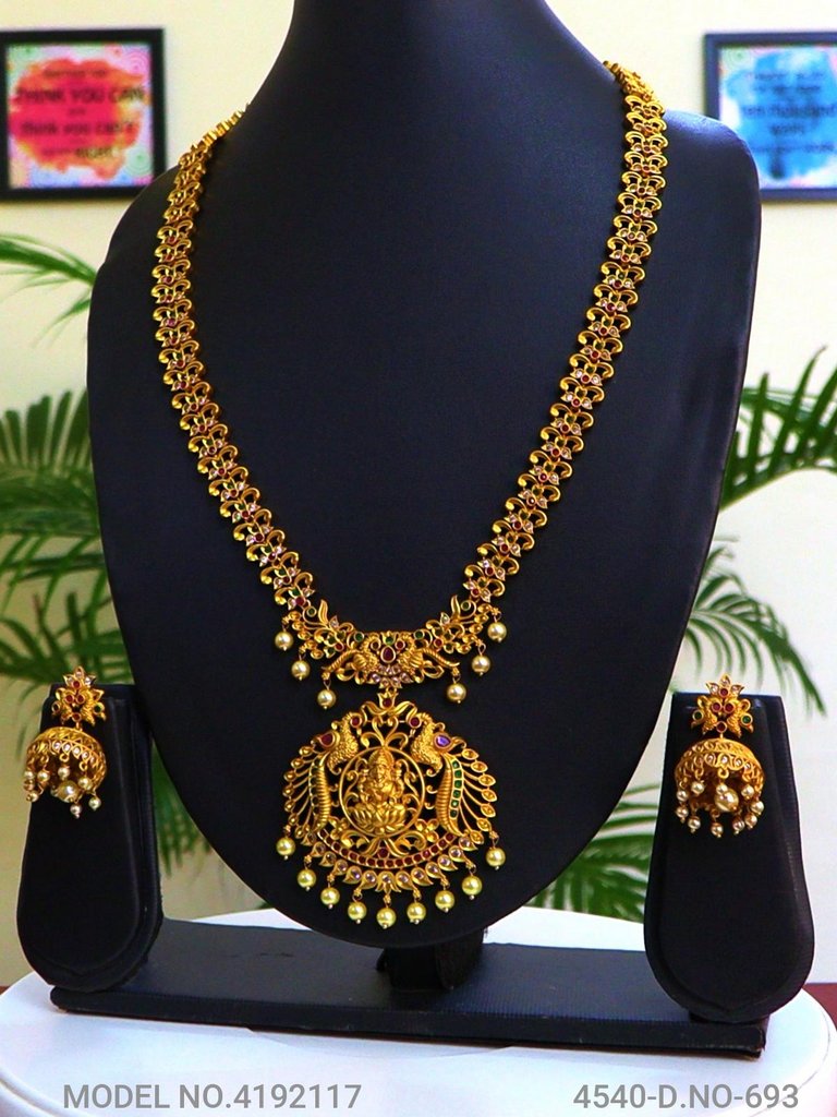 Traditional Necklaces - Amaara World
