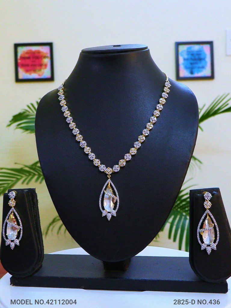 Classic Pattern | Fine Fashion Jewelry - Amaara World