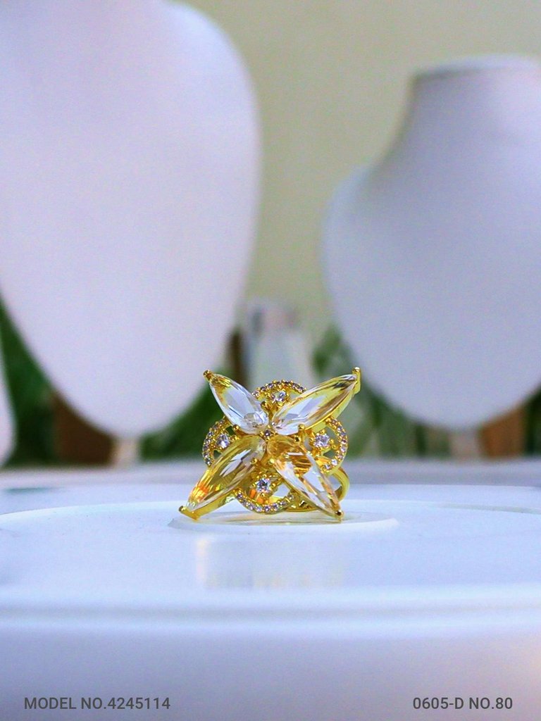 Crystal Zenith Ring - Amaara World