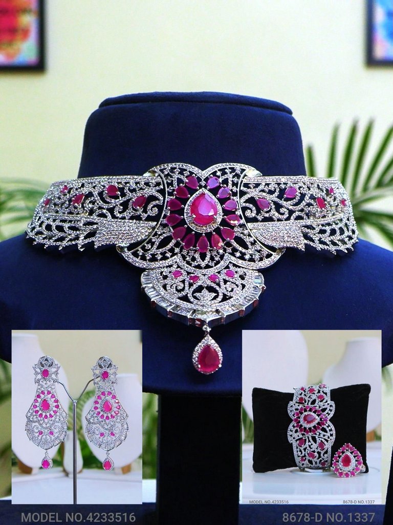 Rare Showstopper | Necklace Set - 4233516 - View 1
