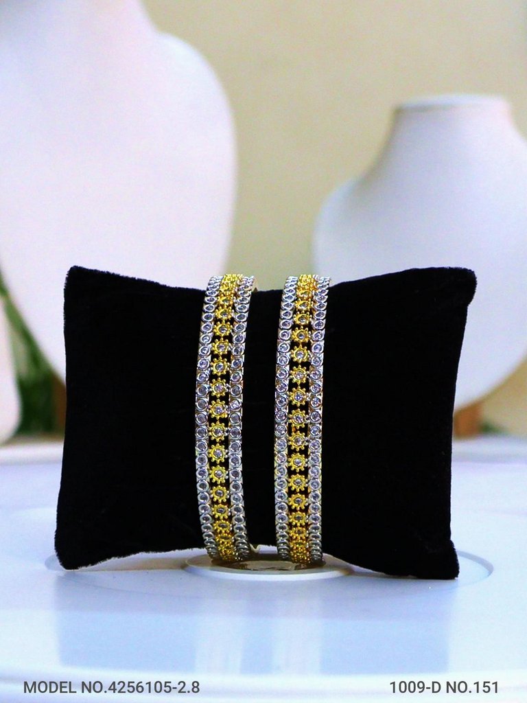 Luxury Line Bangles - Amaara World