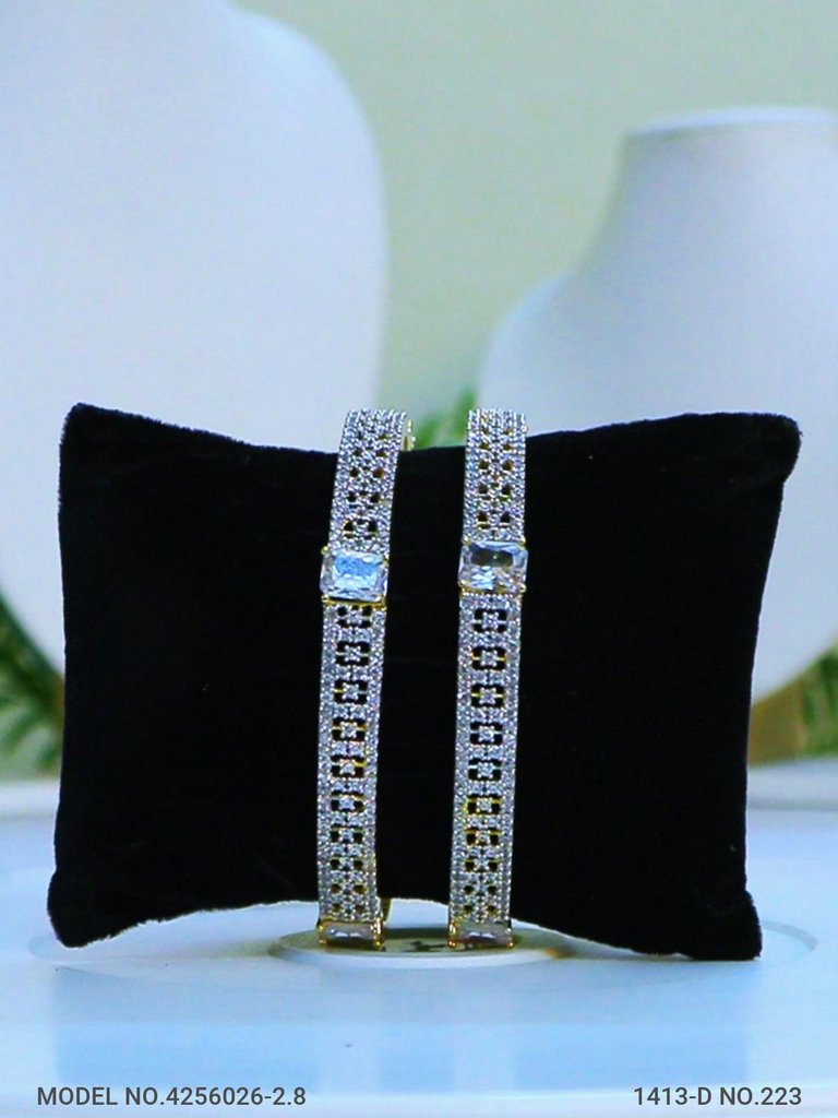 Regal Radiance CZ - Amaara World