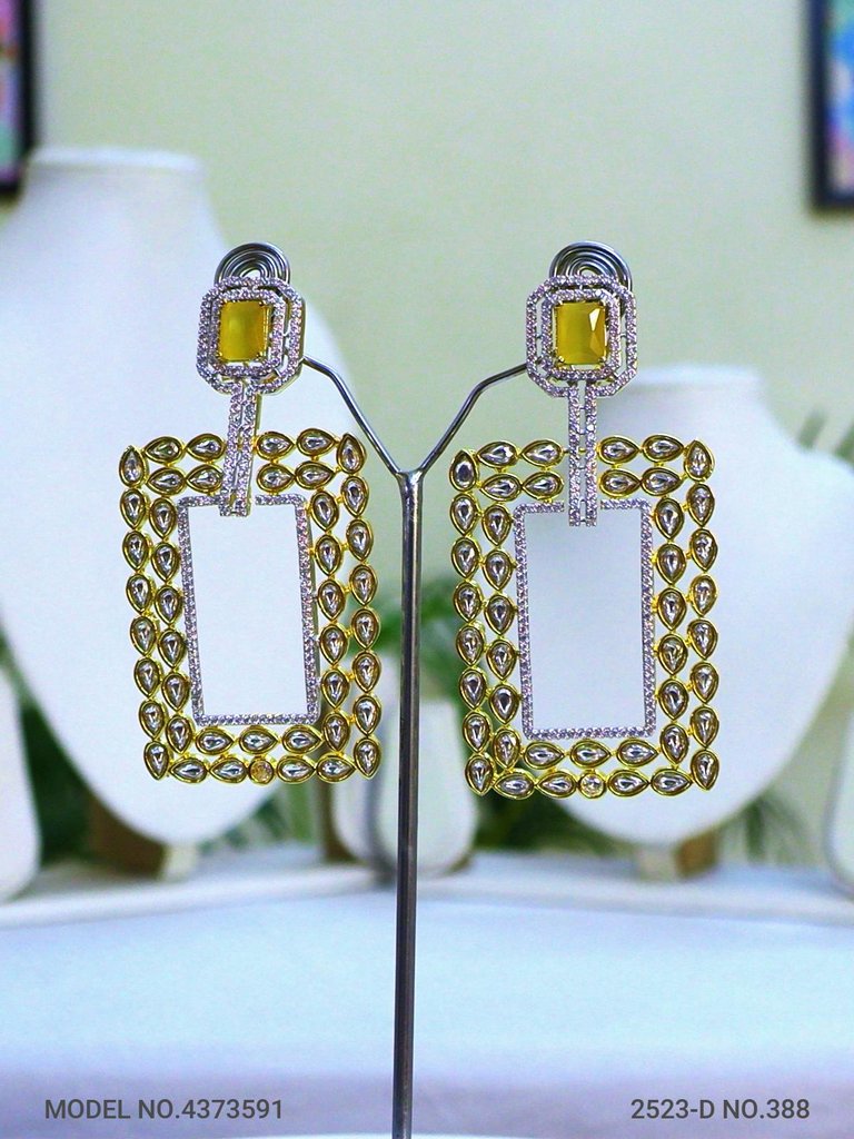 Showstopper Earring Design - Amaara World