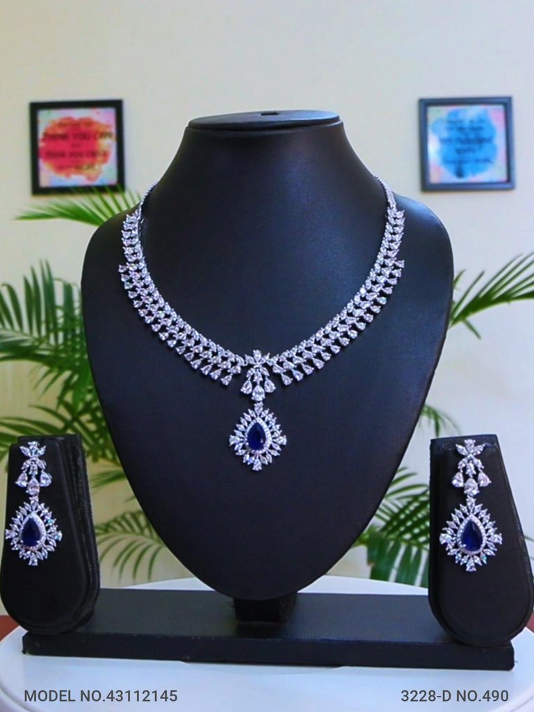 Necklace Set crafted for bold Women - Amaara World