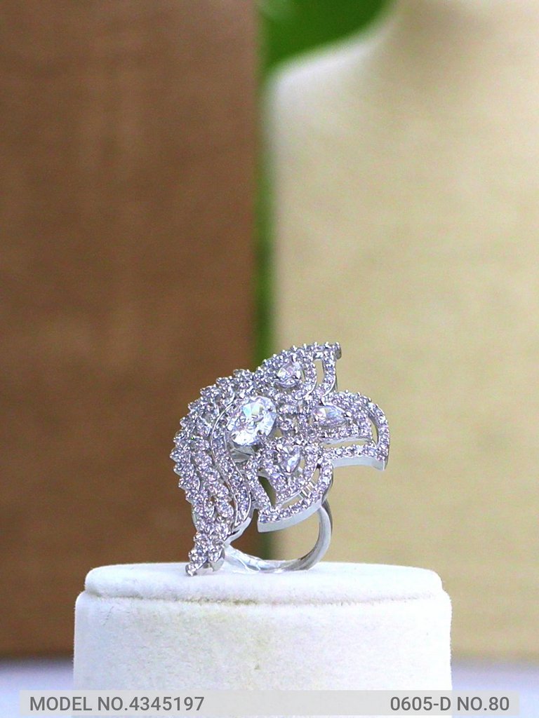 Dazzle Chic Ring - Amaara World