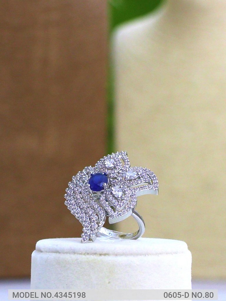 Glam Loop Ring - Amaara World