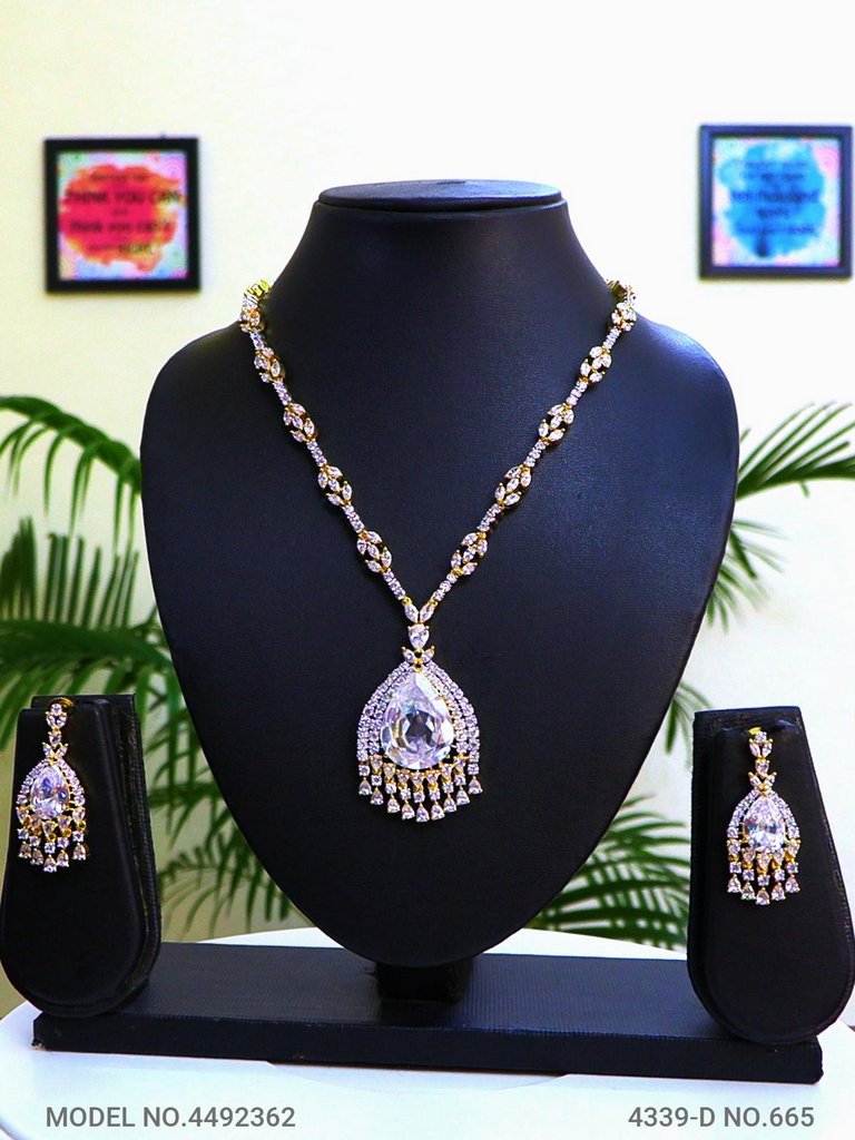 When Glamour meets Art ! - Amaara World