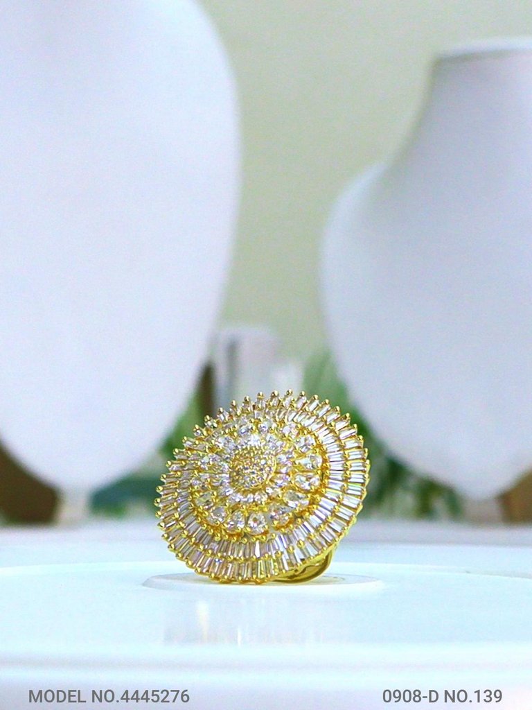 Clear Shine Ring - Style 2 - Amaara World