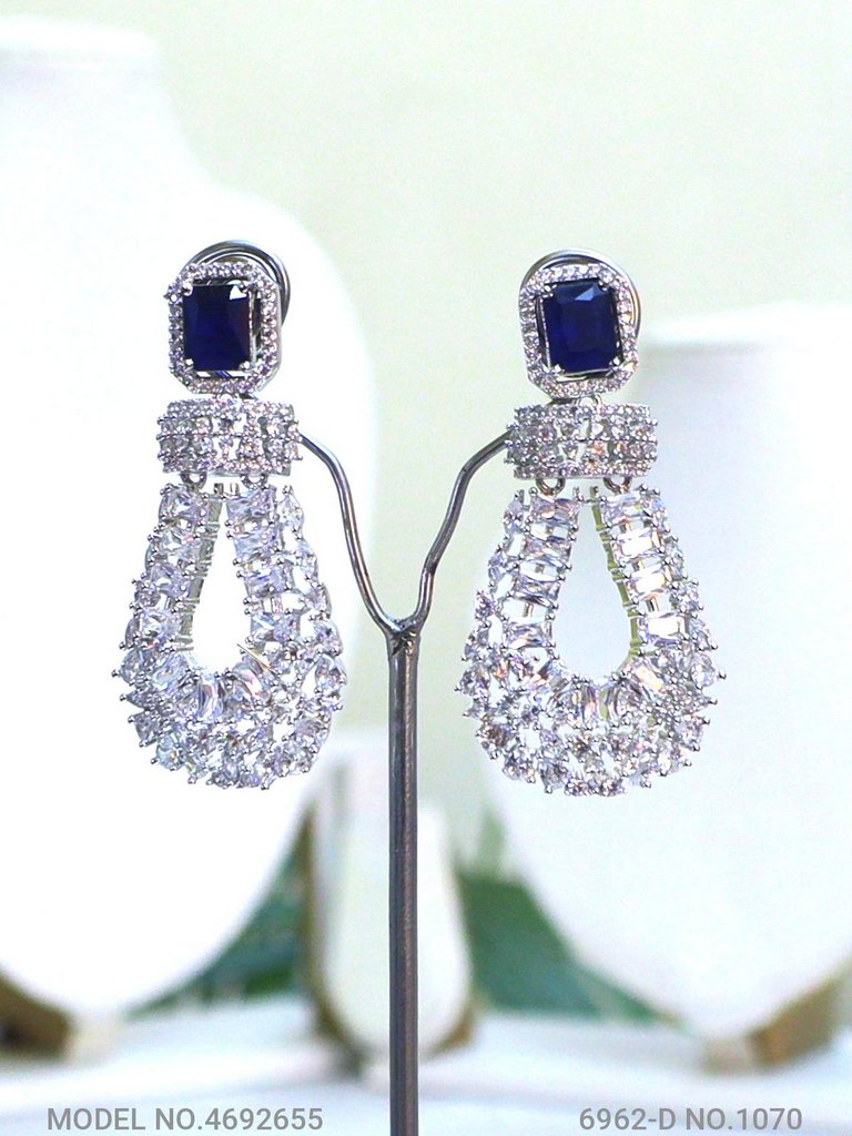 Imitation Diamond Cz Jewelry Set - View B