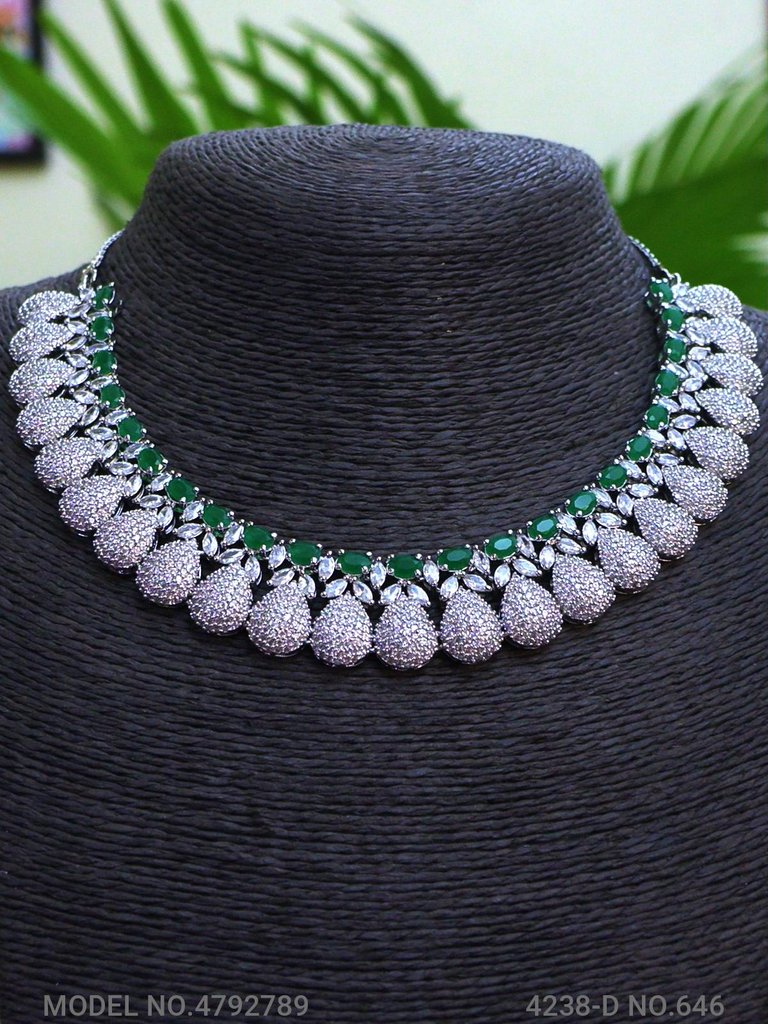 Handmade Traditional Masterpiece Zircon Jewelry Set - View A