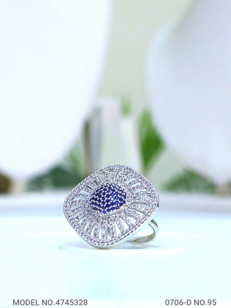 Designer Shine Ring - Amaara World