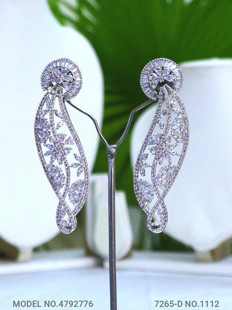 Ideal Gift for Traditional Ladies - View B