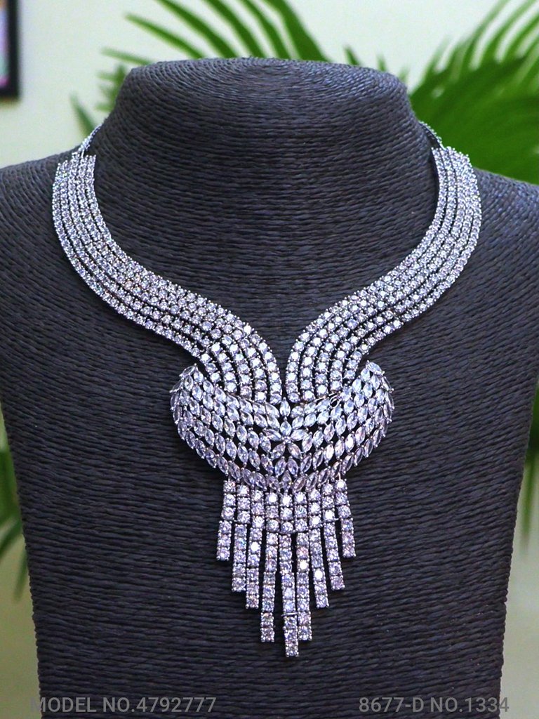 Tradition and Trend goes to a Party - View A