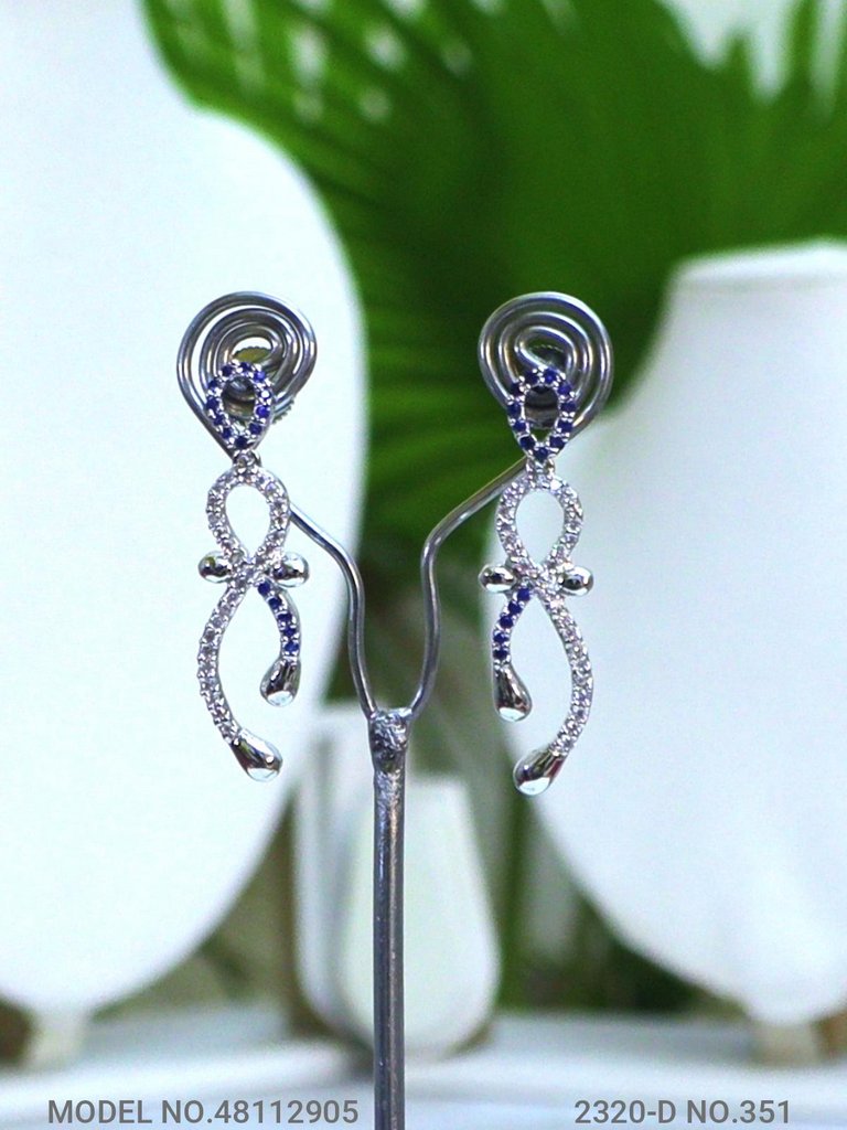 Be a Showstopper in your Party ! - View B