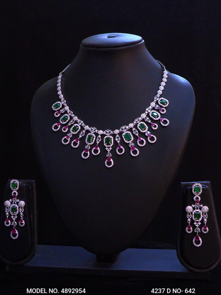 Handmade Traditional Masterpiece Zircon Jewelry Set - Amaara World