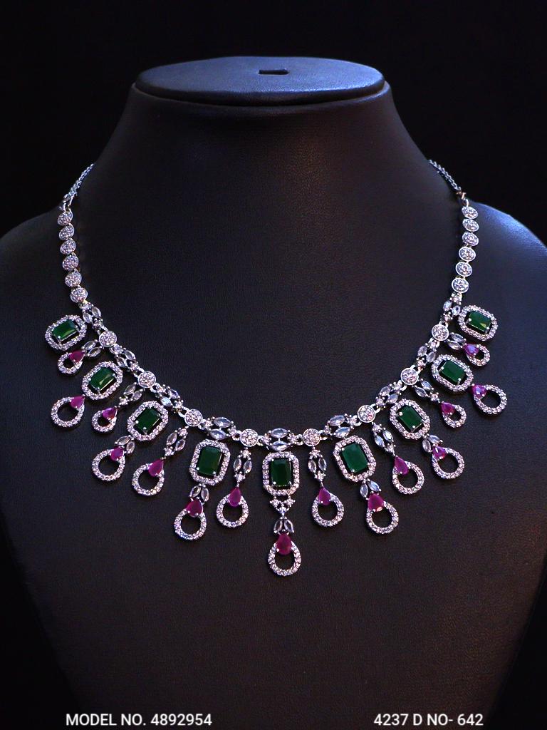 Handmade Traditional Masterpiece Zircon Jewelry Set - View A