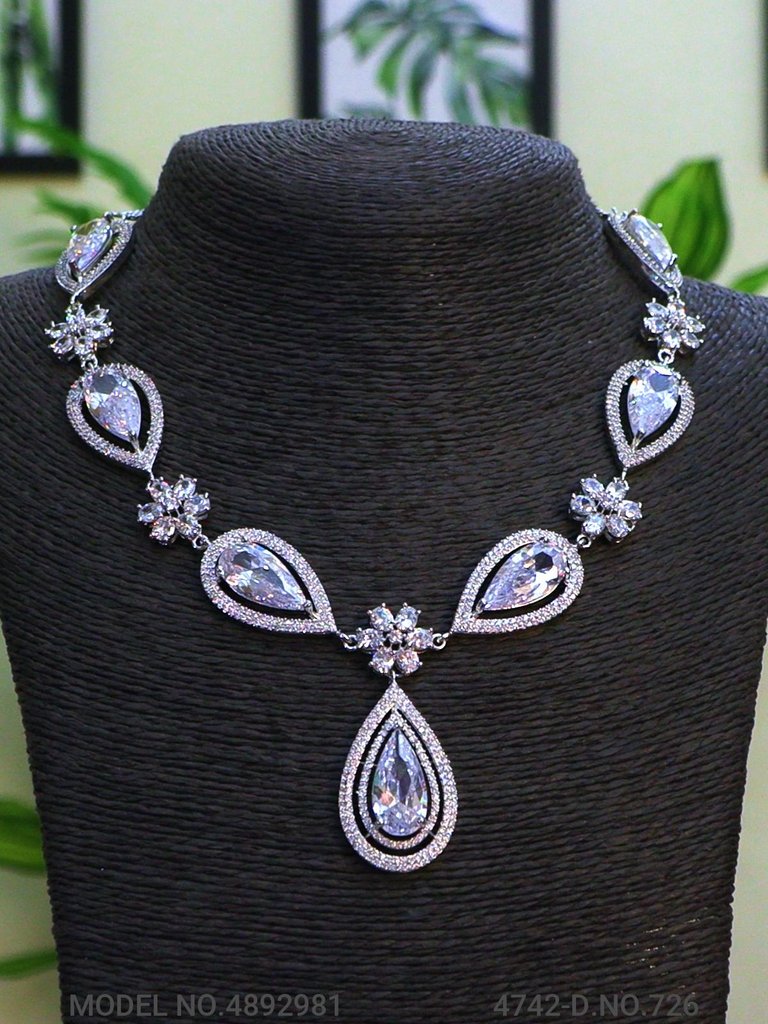 Wholesale Traditional Necklace Set - View A