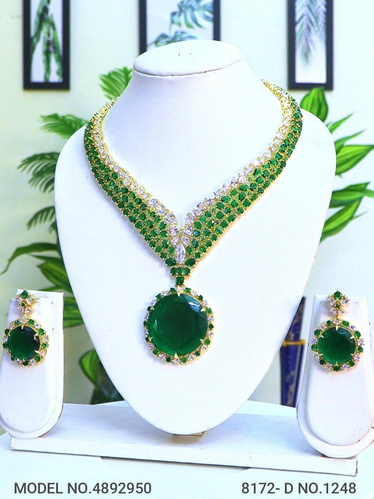 The best Gift for a Woman ! Jewelry - Amaara World