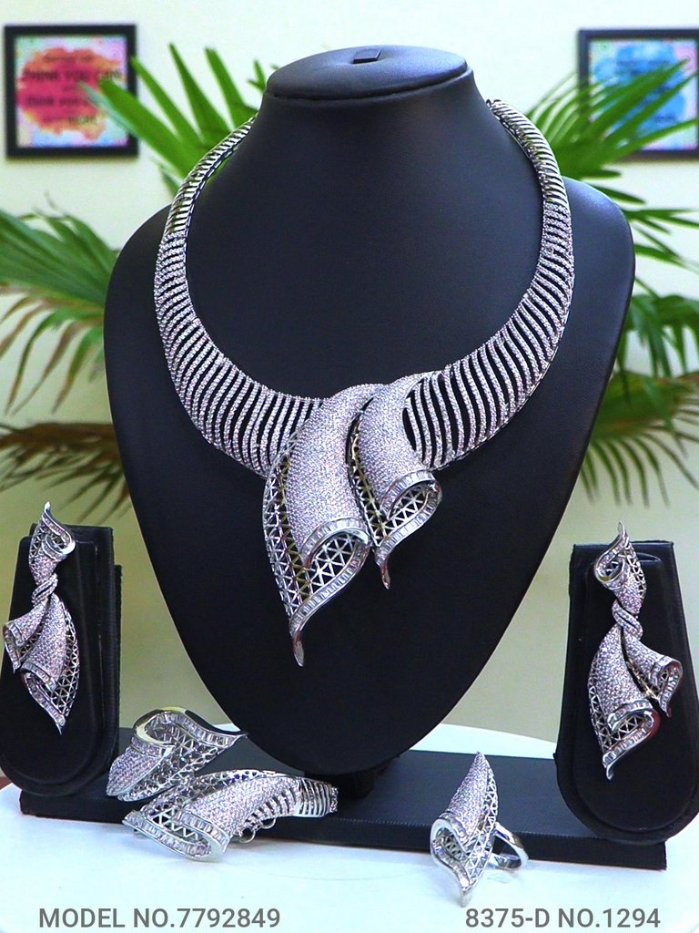 Wholesale Traditional Necklace Set - Amaara World