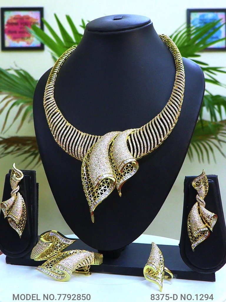 Original Cz Traditional Necklace - Amaara World