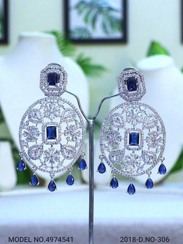 Showstopper Earring Design - View A