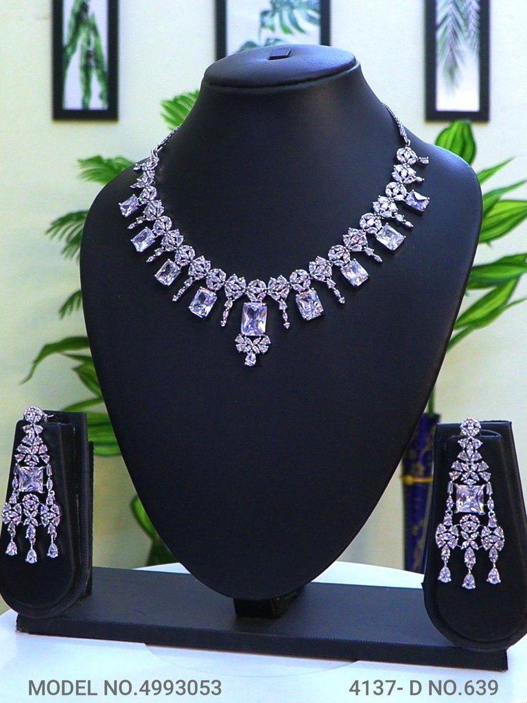 Traditional Zirconia Jewelry Set for Classy Women - Amaara World