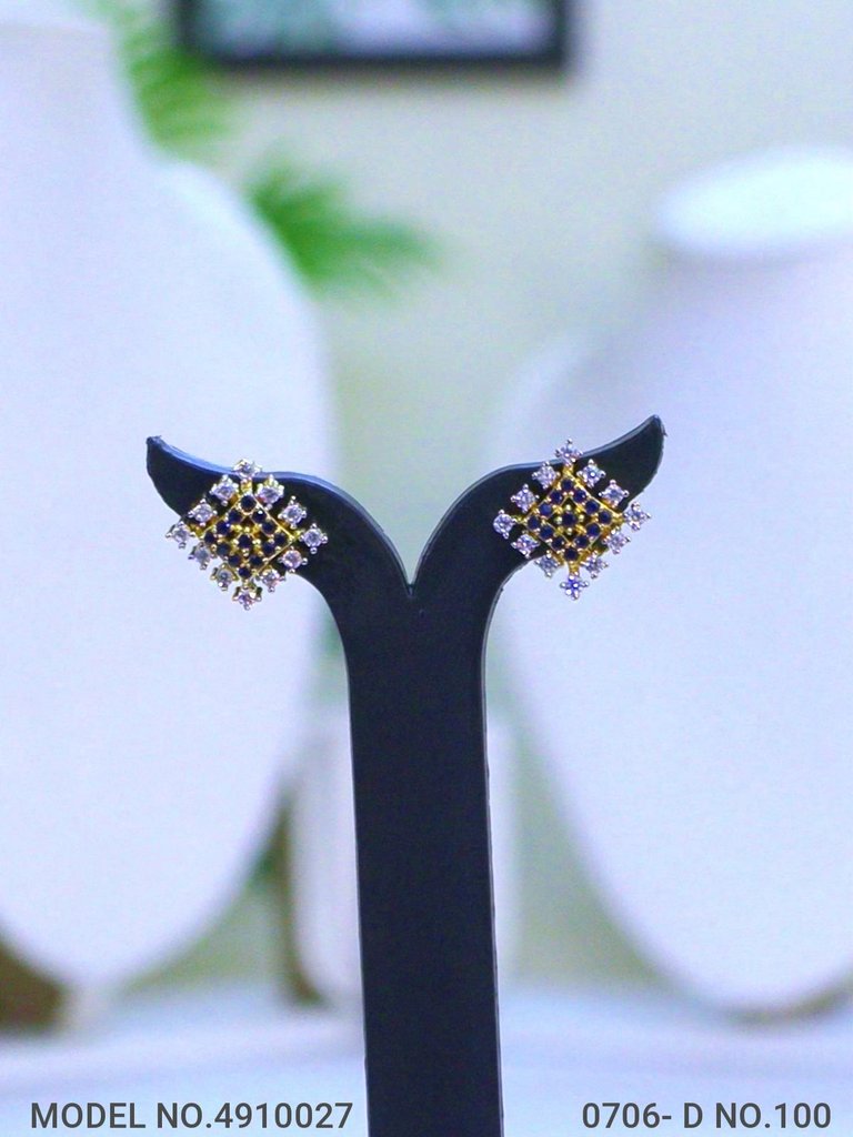 Original Cubic Zircon | Classic Pendant Set - View B