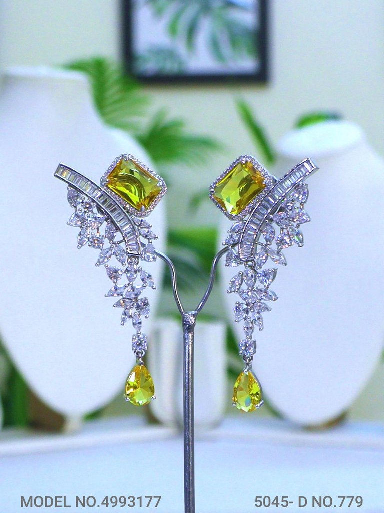Trendy Traditional Necklace Set | Ideal Birthday Gift - View B