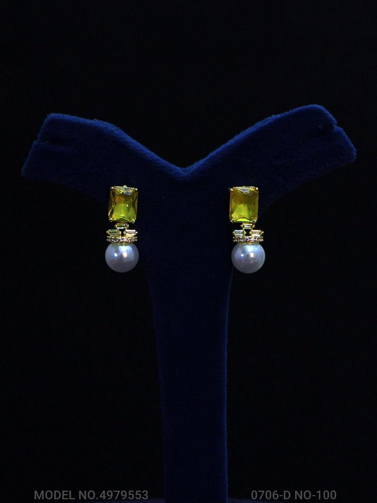 Cubic Zirconia Non-Dangling earrings - Amaara World