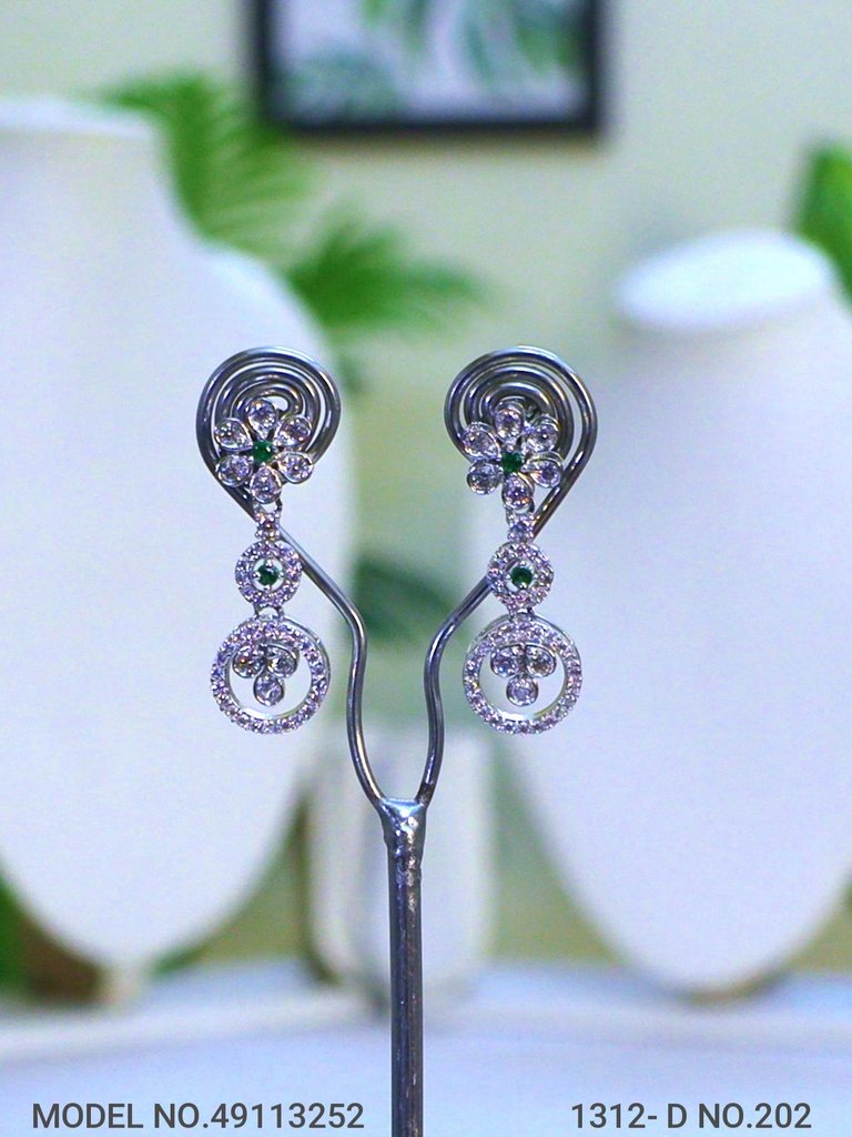 Be a Showstopper in any Party ! - View B