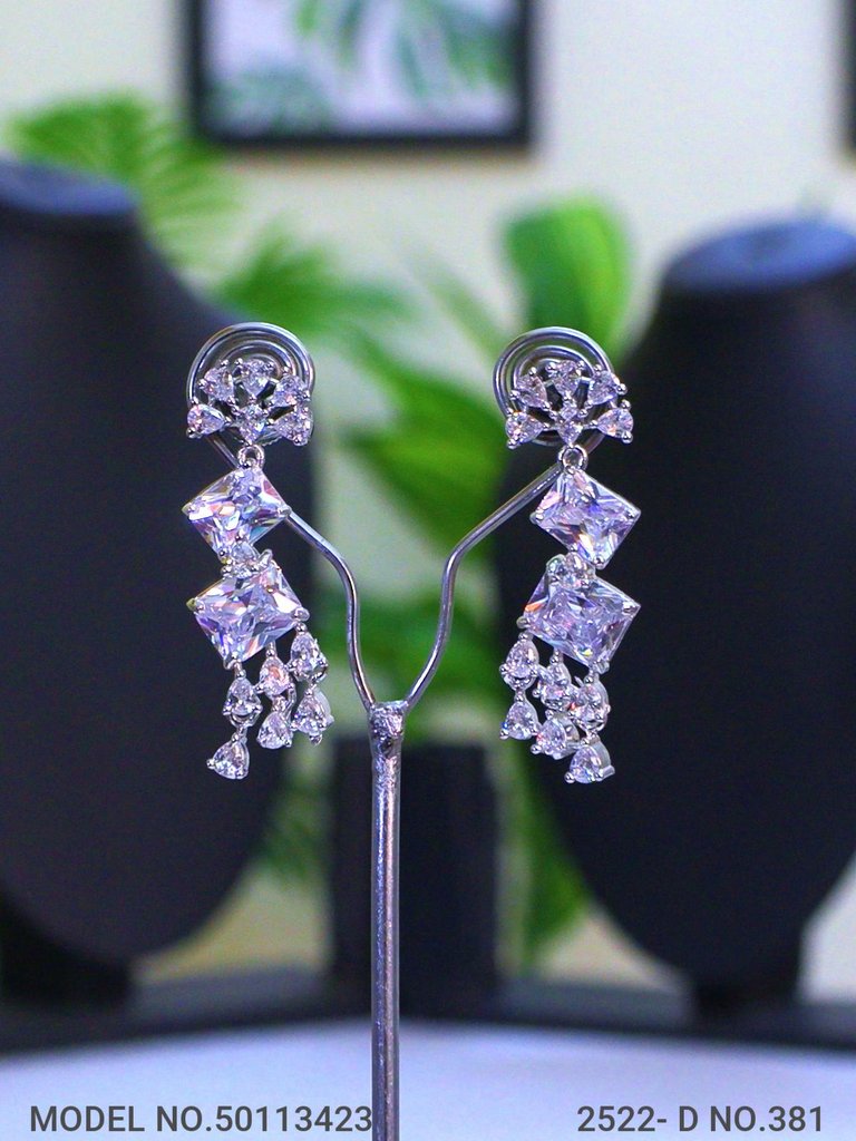 Modern Day Gift to a women - View B