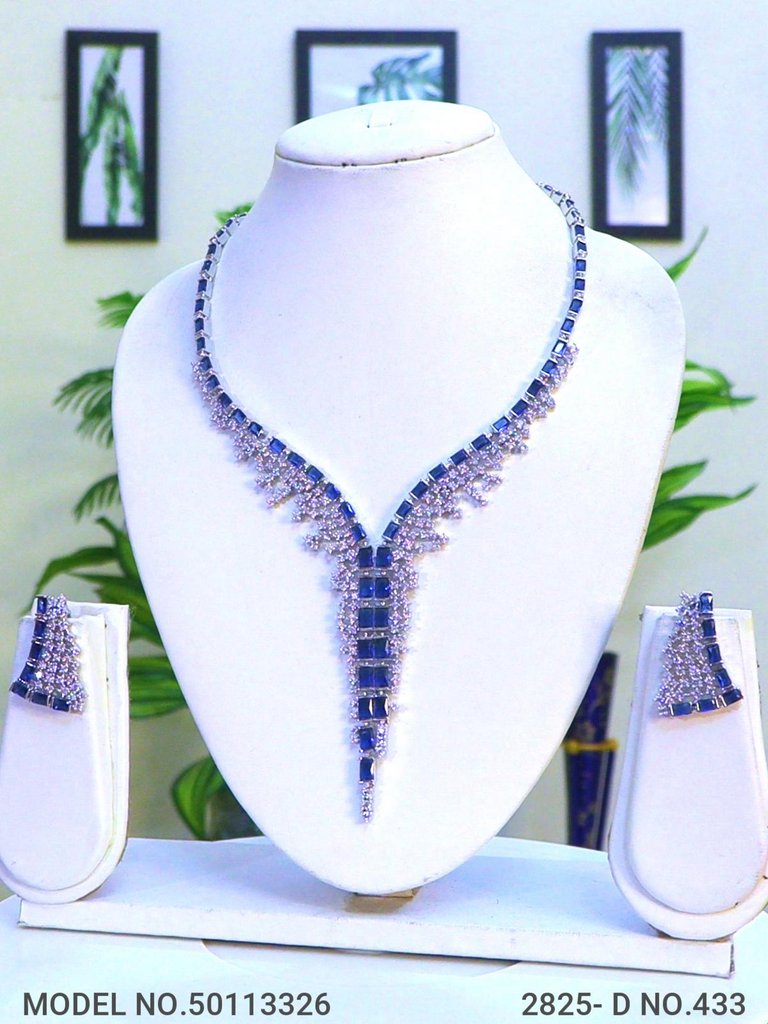 Classic Modern Day Gift Jewelry for Women - Amaara World