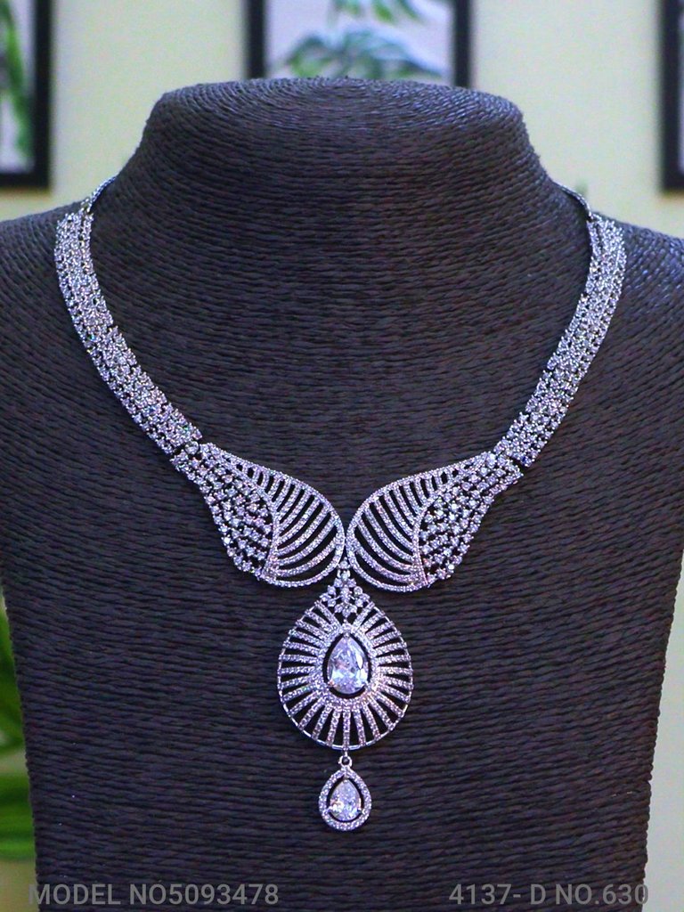 Jewelry straight from Craftsmen - View A