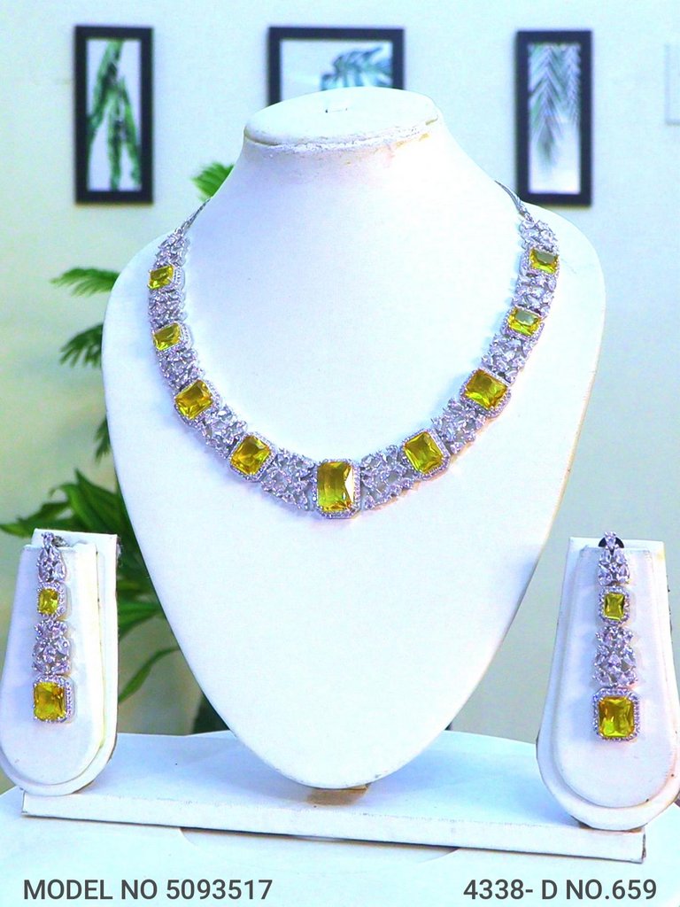 Traditional Necklaces in Trend - Amaara World