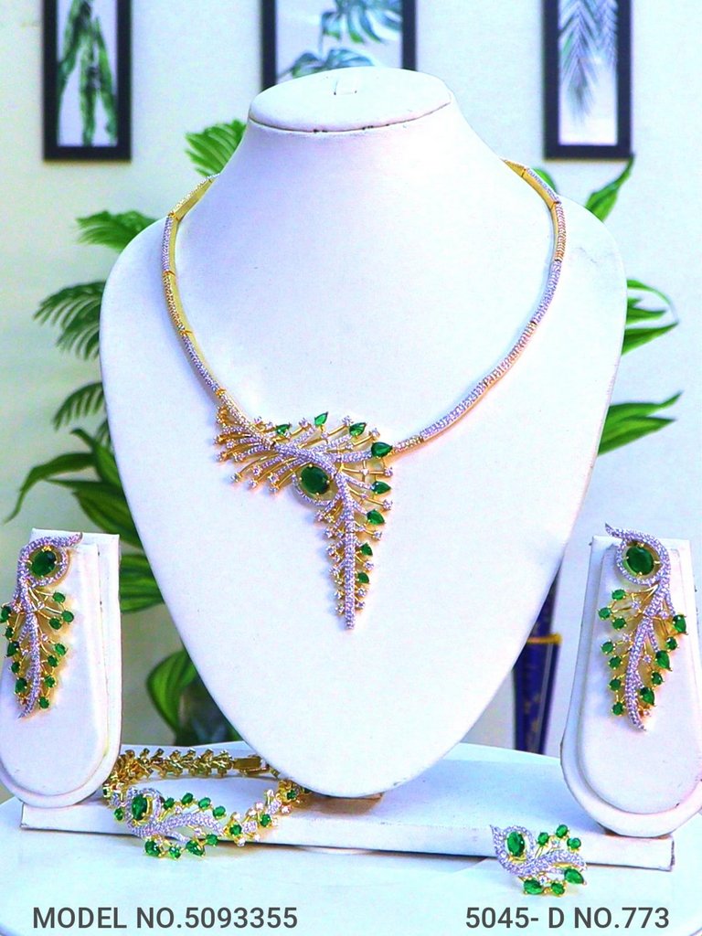 Wedding Gifts for Wedding Parties - Amaara World