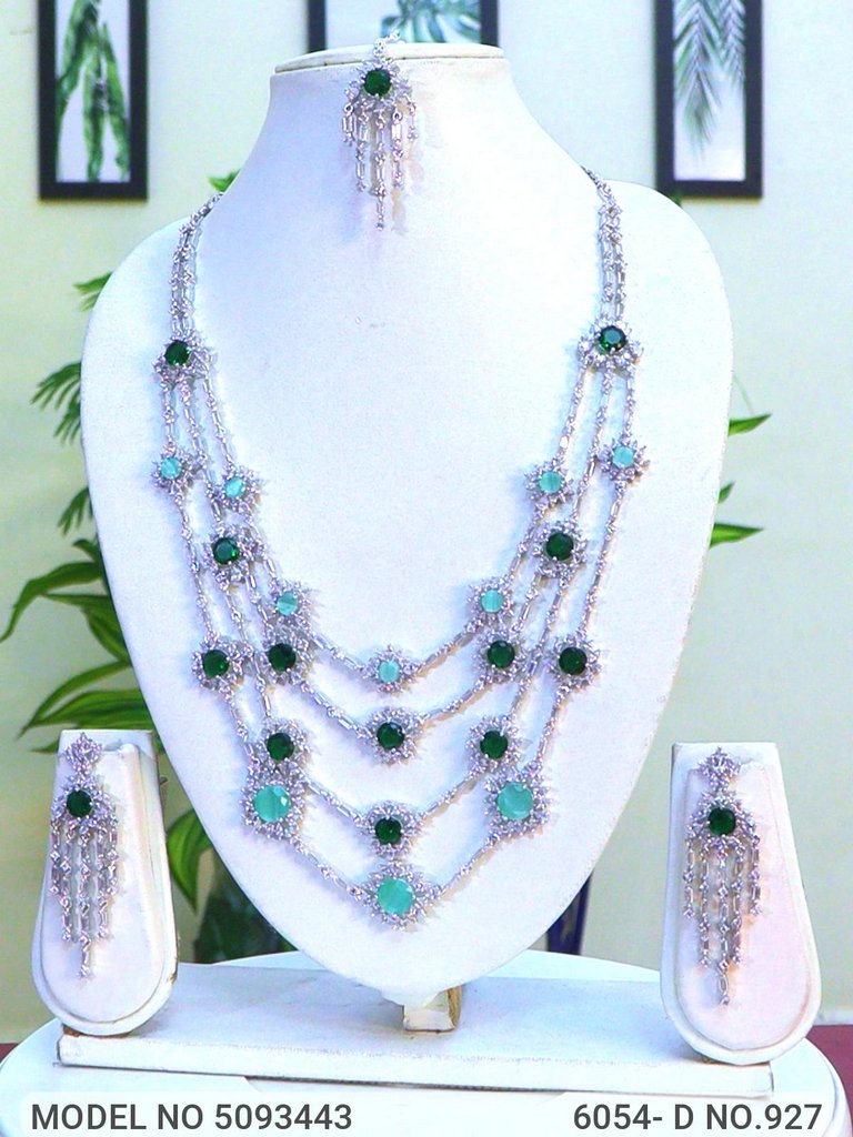 Gift Necklace Set in CZ - Amaara World