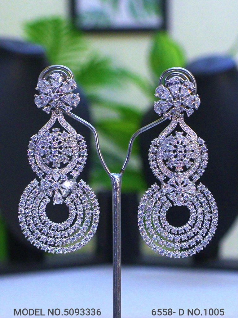 Necklace Designed by Passionate Craftsmen ! - View B