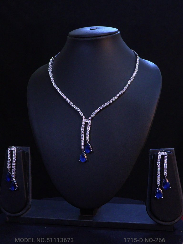 Partywear Classic Jewelry Set - View A