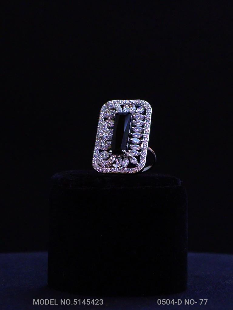 Shine Addict Ring - Amaara World