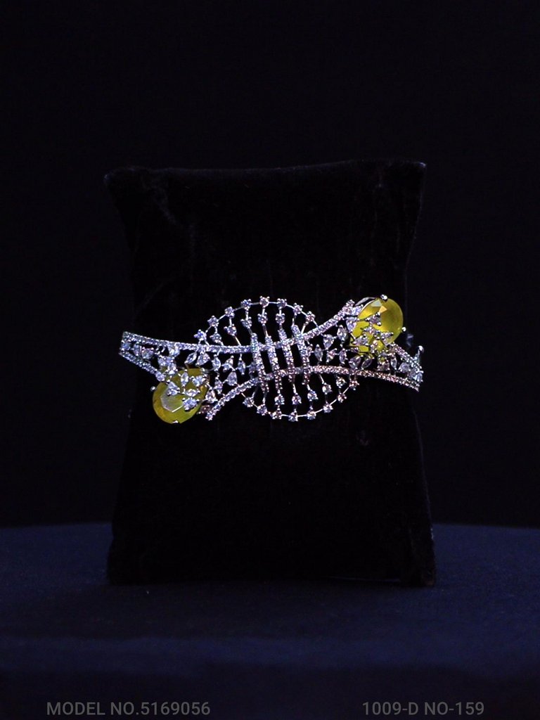Dulhan Shine Bracelet - Amaara World