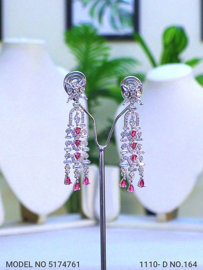 Earrings made of Cubic Zircons - Amaara World