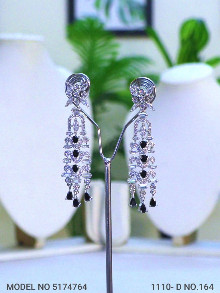 Wedding Earrings | Partywear - Amaara World