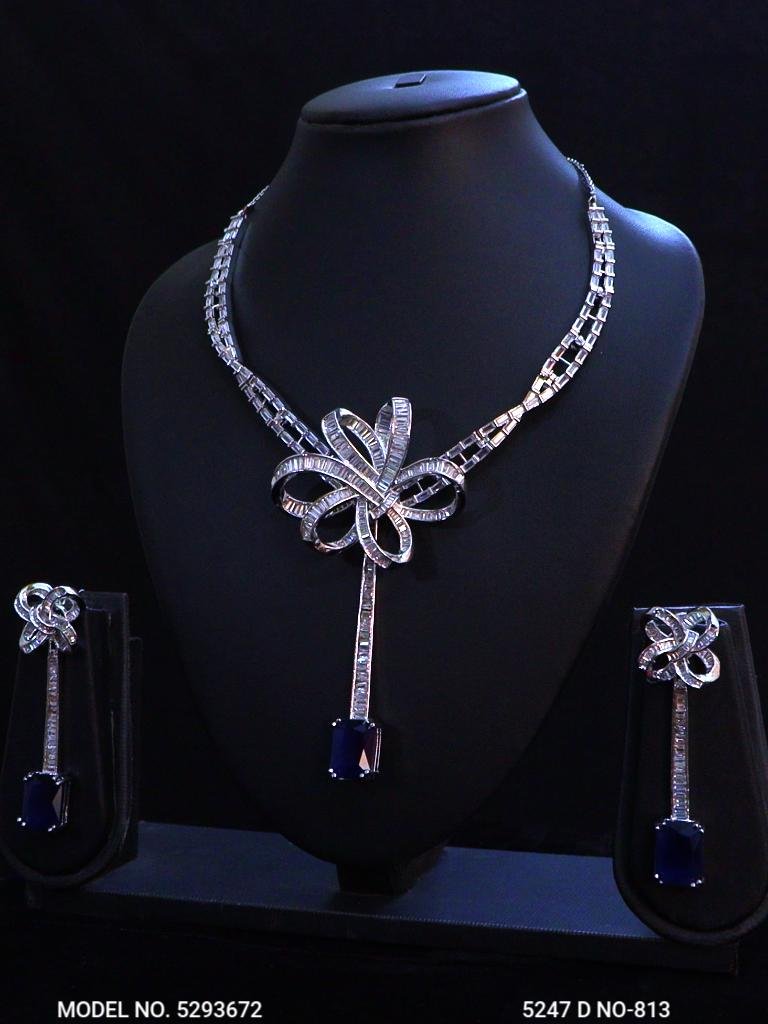 Handmade Traditional Masterpiece Zircon Jewelry Set - View A