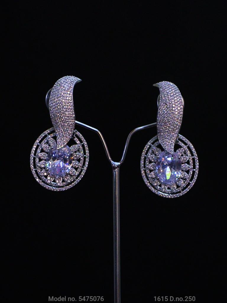 Gift a Earring to her - View A