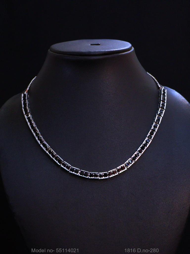 Eye catchy Necklace set - View B