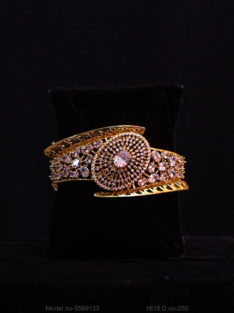 Mystic Spark CZ - Amaara World