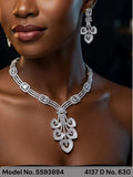 Friendship of Tradition and Trend - Amaara World