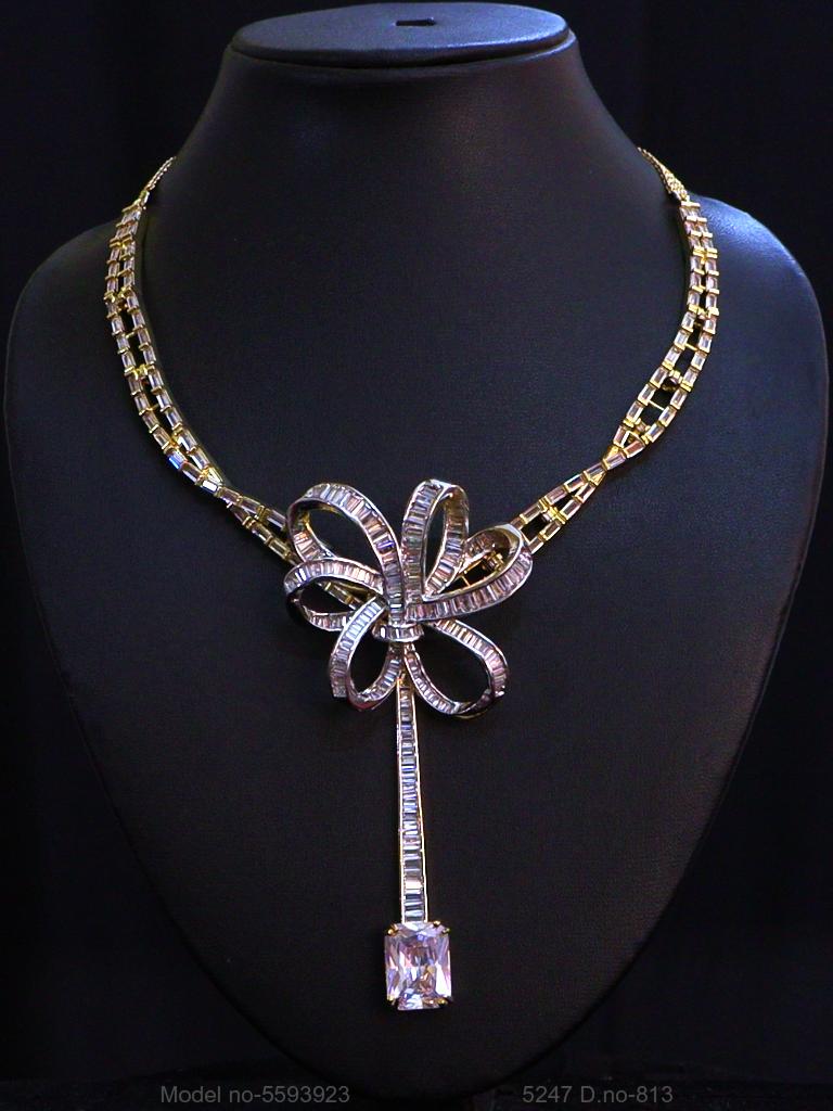 Necklace Designed by Passionate Craftsmen !