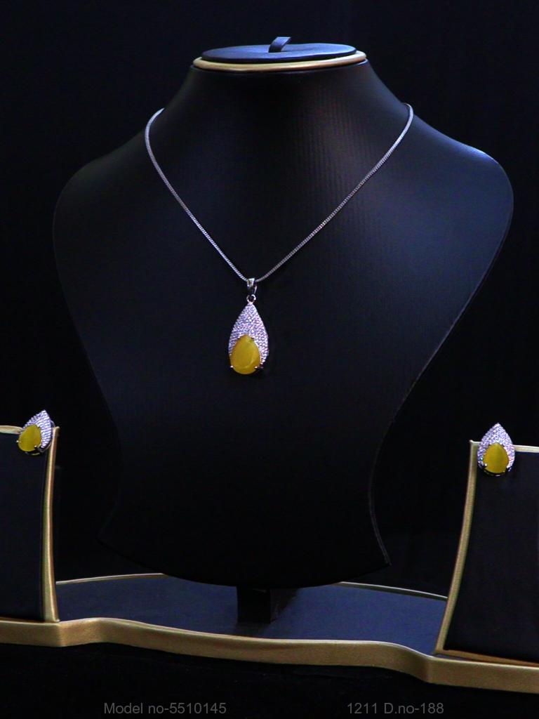 Pendant Set for Wedding Parties - Amaara World